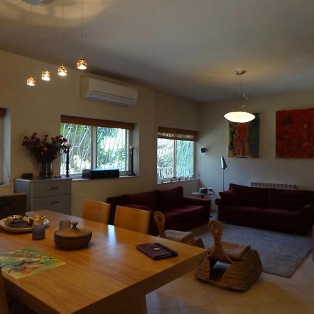 1 Or 2 Rooms With Breakfast And Parking Йерусалим Екстериор снимка