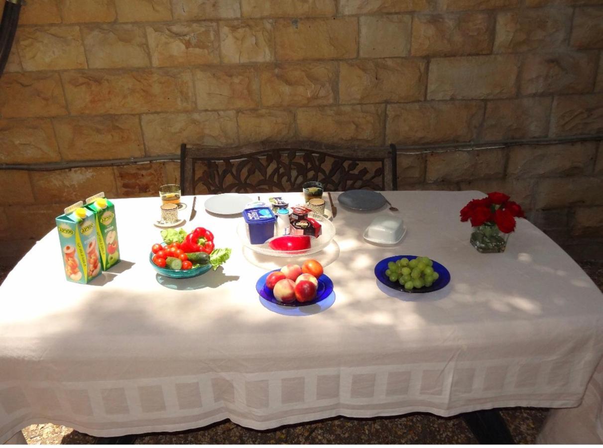 1 Or 2 Rooms With Breakfast And Parking Йерусалим Екстериор снимка